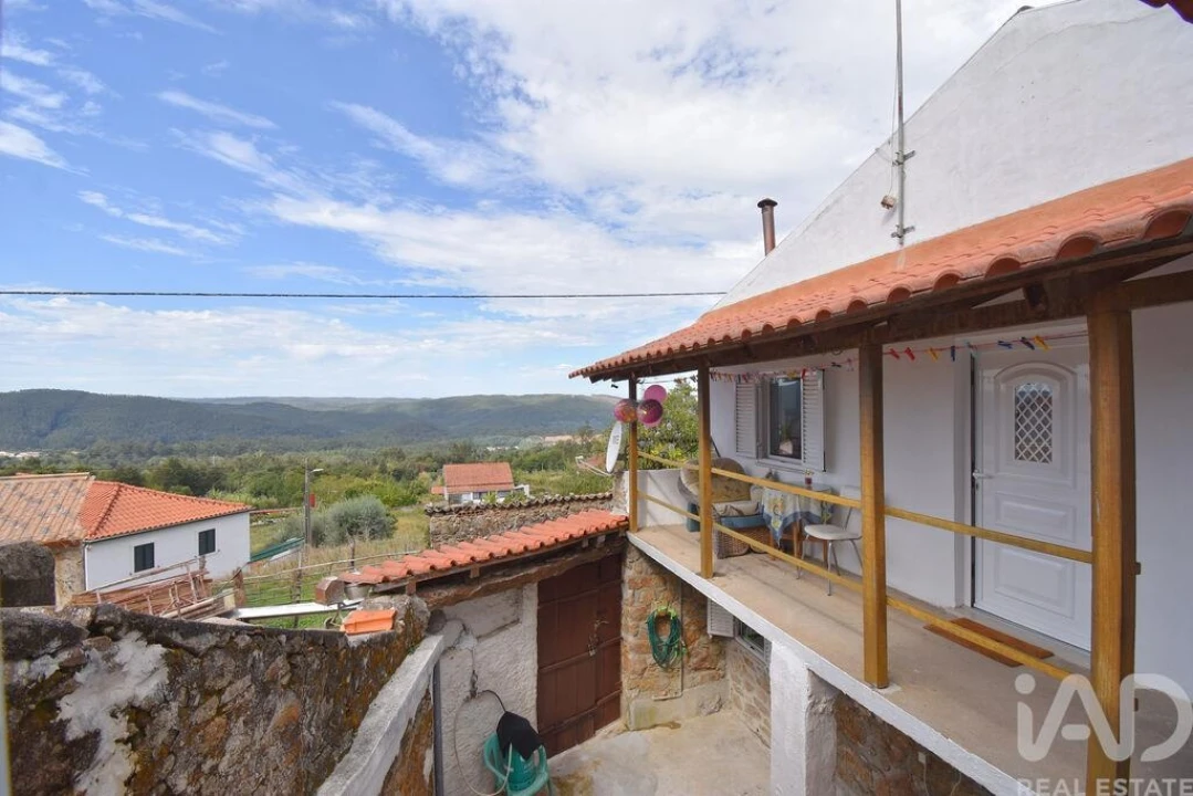 Moradia T4 para Venda em Vila Nova Foto 26