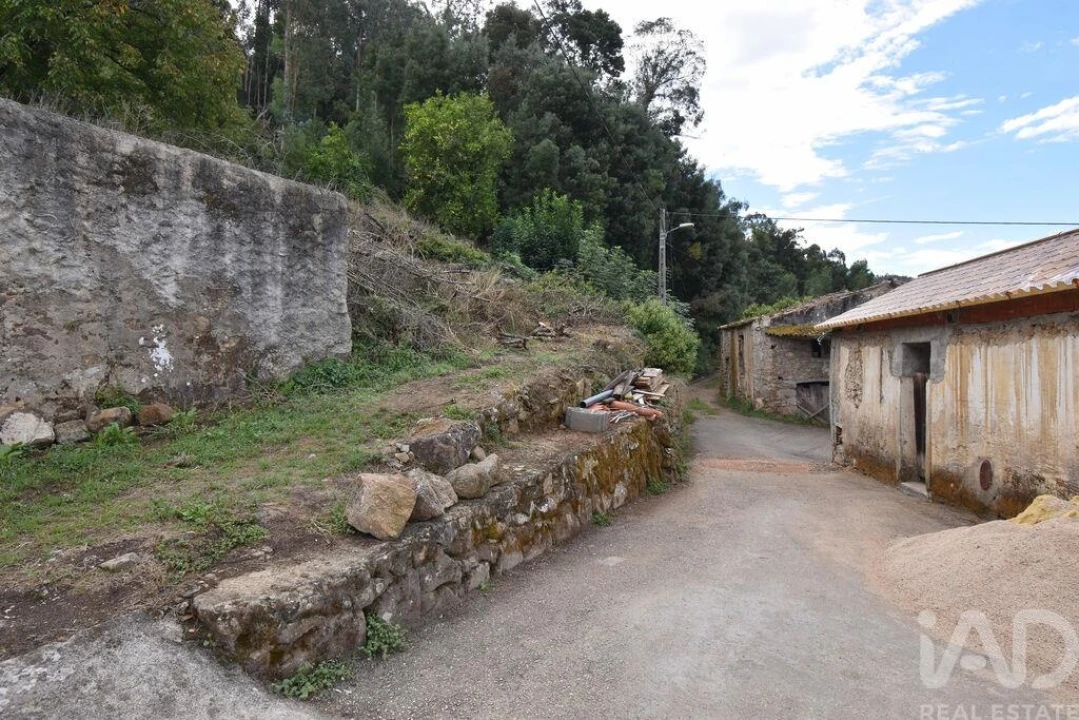 Moradia T4 para Venda em Vila Nova Foto 2