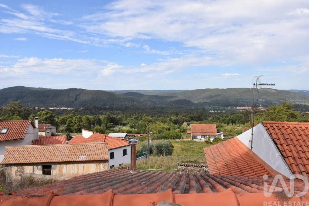 Moradia T4 para Venda em Vila Nova Foto 31