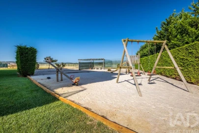 Apartamento T2 para Arrendamento em São Martinho do Porto