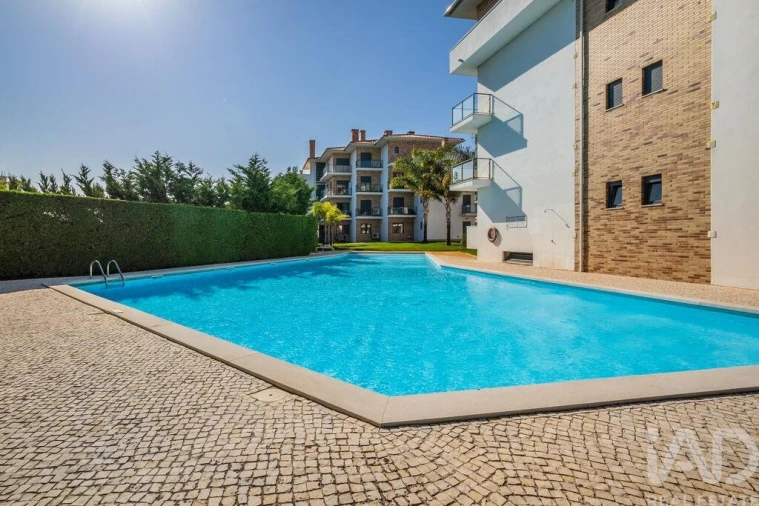 Apartamento T2 para Arrendamento em São Martinho do Porto Foto 17