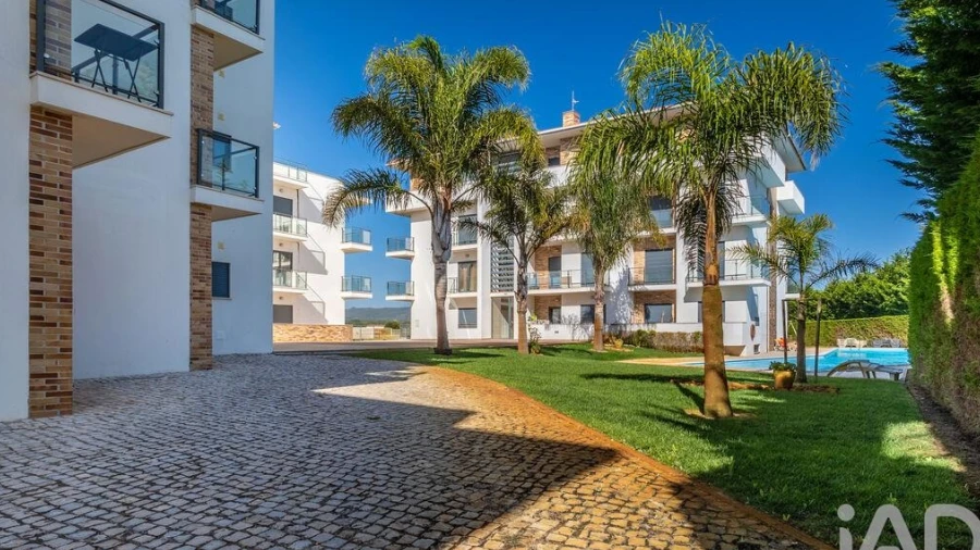Apartamento T2 para Arrendamento em São Martinho do Porto