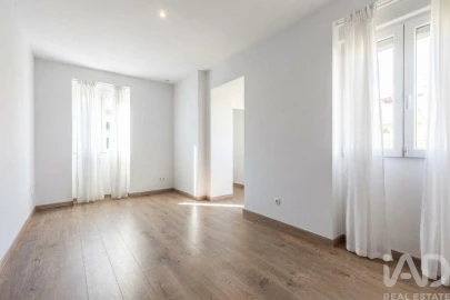 Moradia T5 para Venda em Agualva e Mira-Sintra