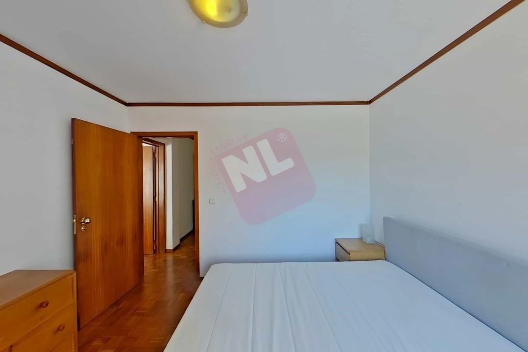 Apartamento T3 para Arrendamento em Lumiar Foto 18
