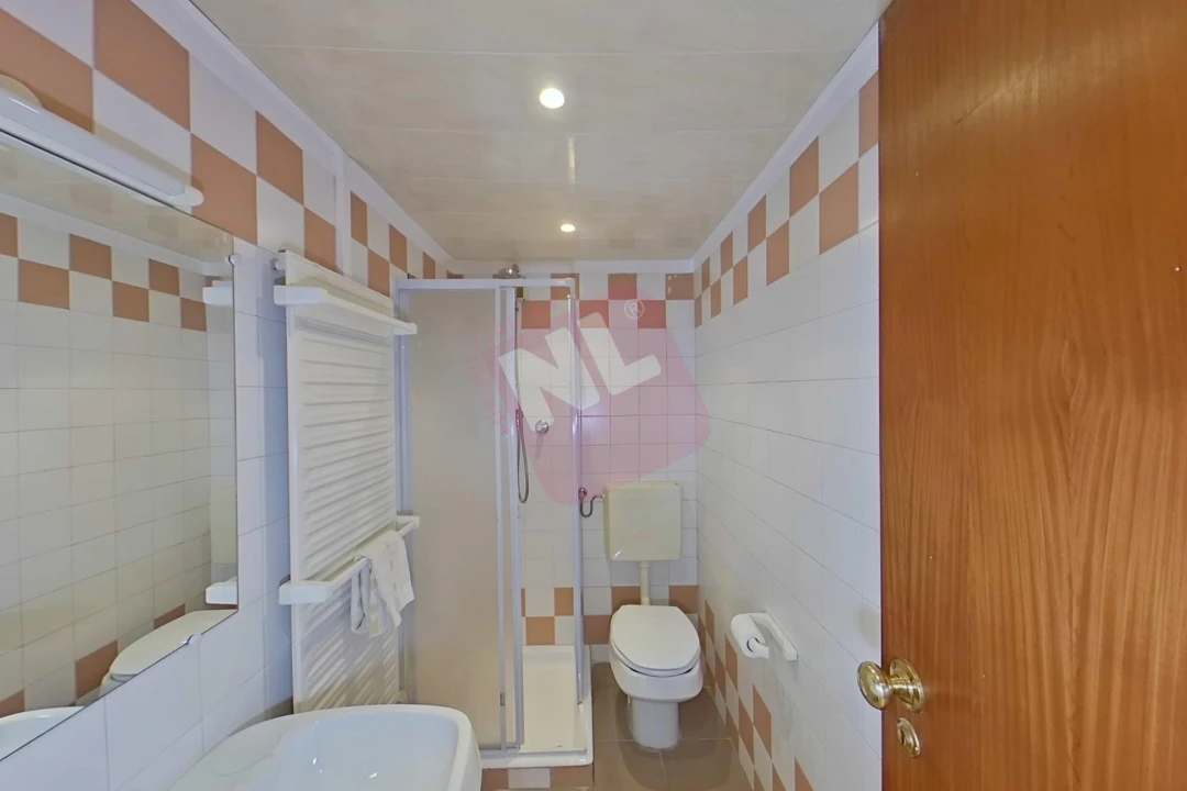 Apartamento T3 para Arrendamento em Lumiar Foto 10