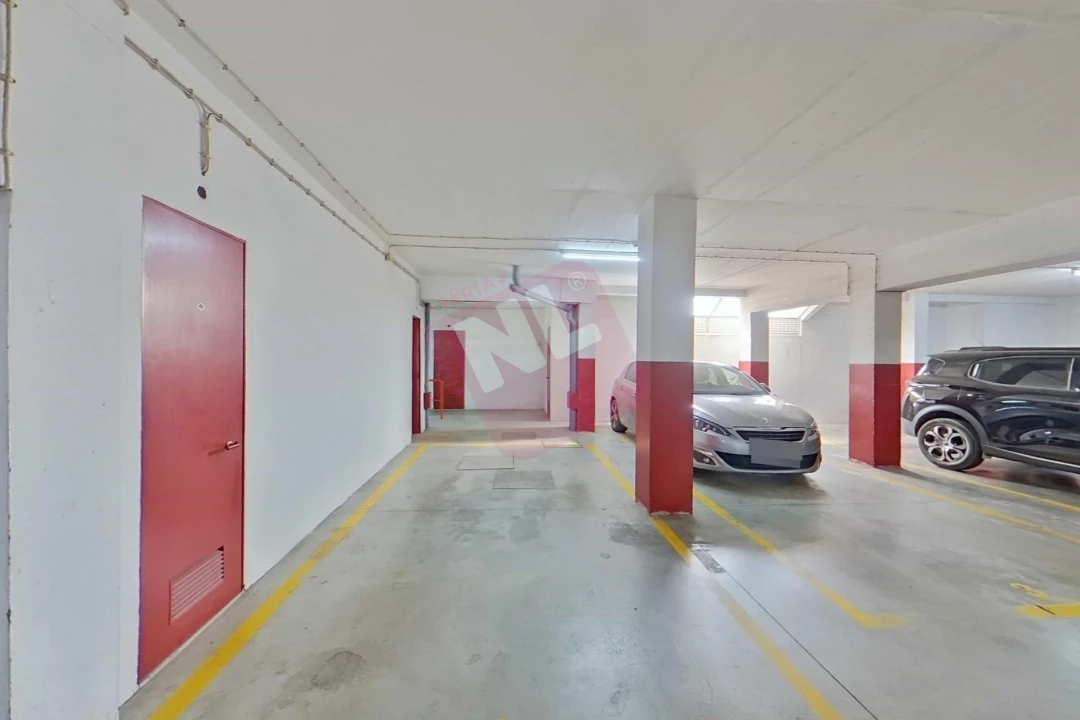 Apartamento T3 para Arrendamento em Lumiar Foto 37