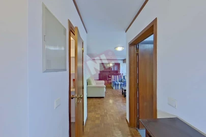 Apartamento T3 para Arrendamento em Lumiar