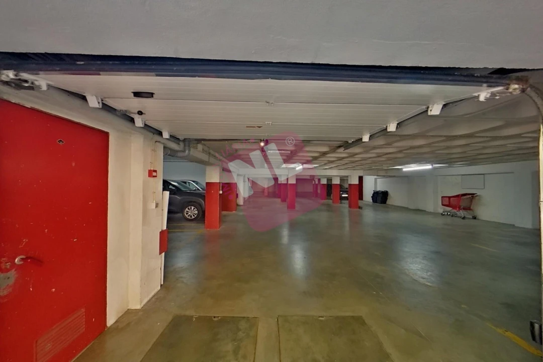 Apartamento T3 para Arrendamento em Lumiar Foto 43