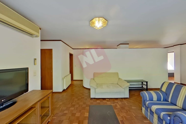 Apartamento T3 para Arrendamento em Lumiar Foto 25