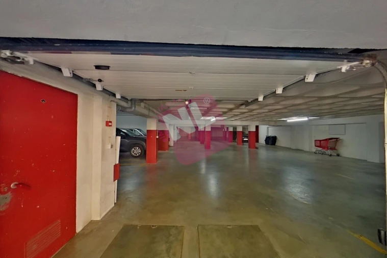 Apartamento T3 para Arrendamento em Lumiar Foto 43