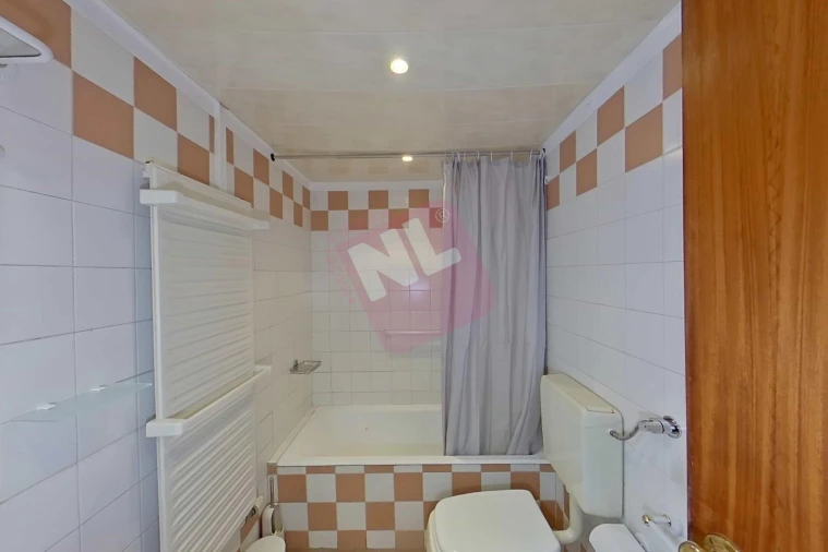 Apartamento T3 para Arrendamento em Lumiar Foto 9