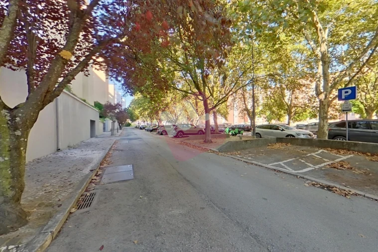 Apartamento T3 para Arrendamento em Lumiar Foto 46