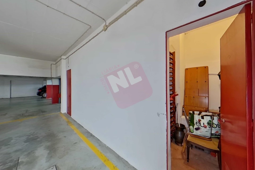 Apartamento T3 para Arrendamento em Lumiar Foto 36