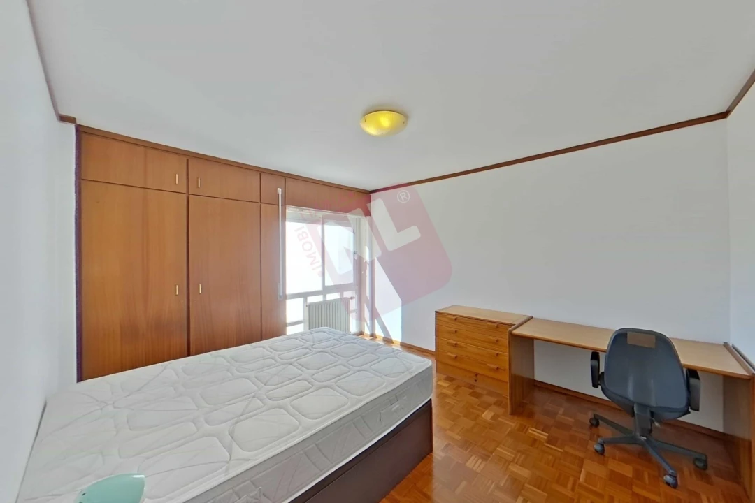 Apartamento T3 para Arrendamento em Lumiar Foto 19