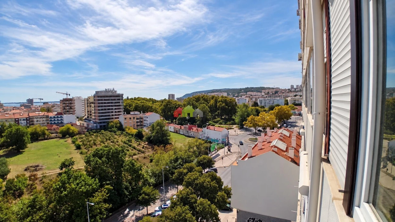 Apartamento T3 para Venda em União das Freguesias de Setúbal Foto 1
