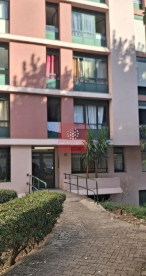 Apartamento T1 para Venda em Massamá e Monte Abraão