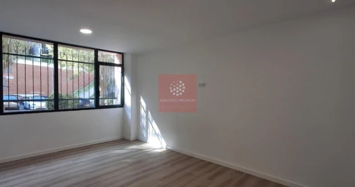 Apartamento T1 para Venda em Massamá e Monte Abraão
