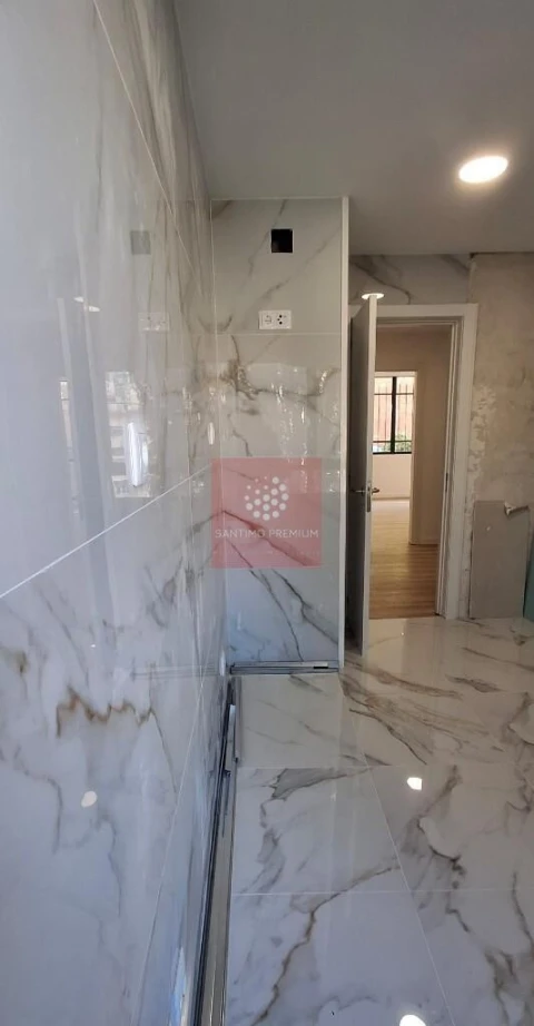 Apartamento T1 para Venda em Massamá e Monte Abraão