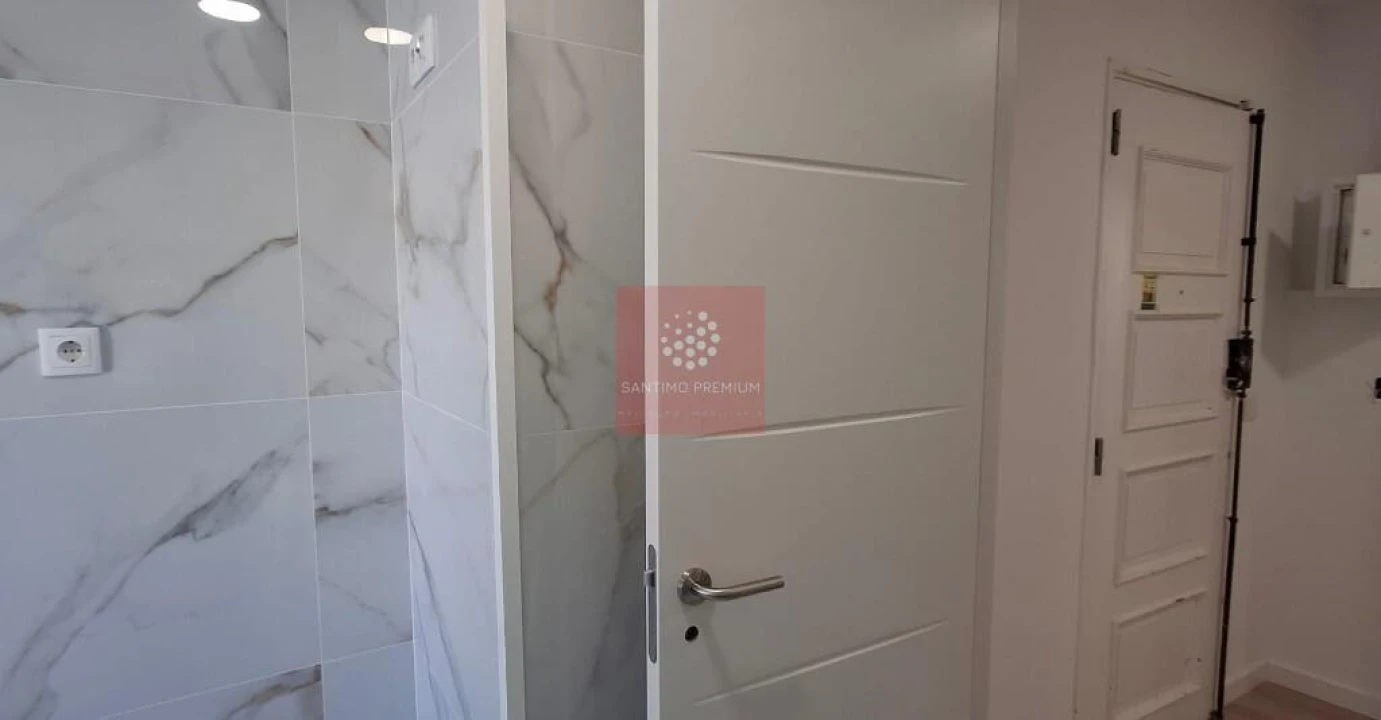 Apartamento T1 para Venda em Massamá e Monte Abraão Foto 15