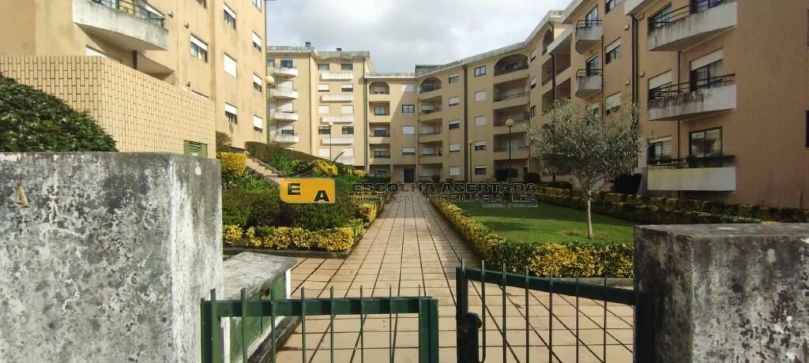 Apartamento T1 para Venda em Rio Tinto Foto 1