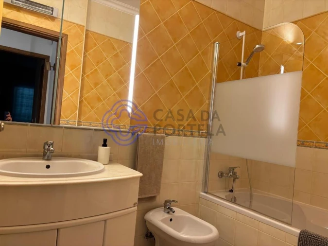 Apartamento T2 para Venda em Quarteira Foto 16
