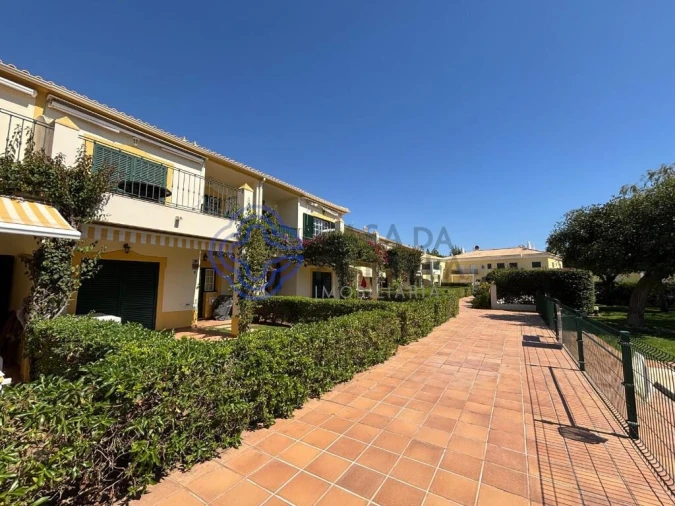 Apartamento T2 para Venda em Quarteira Foto 36