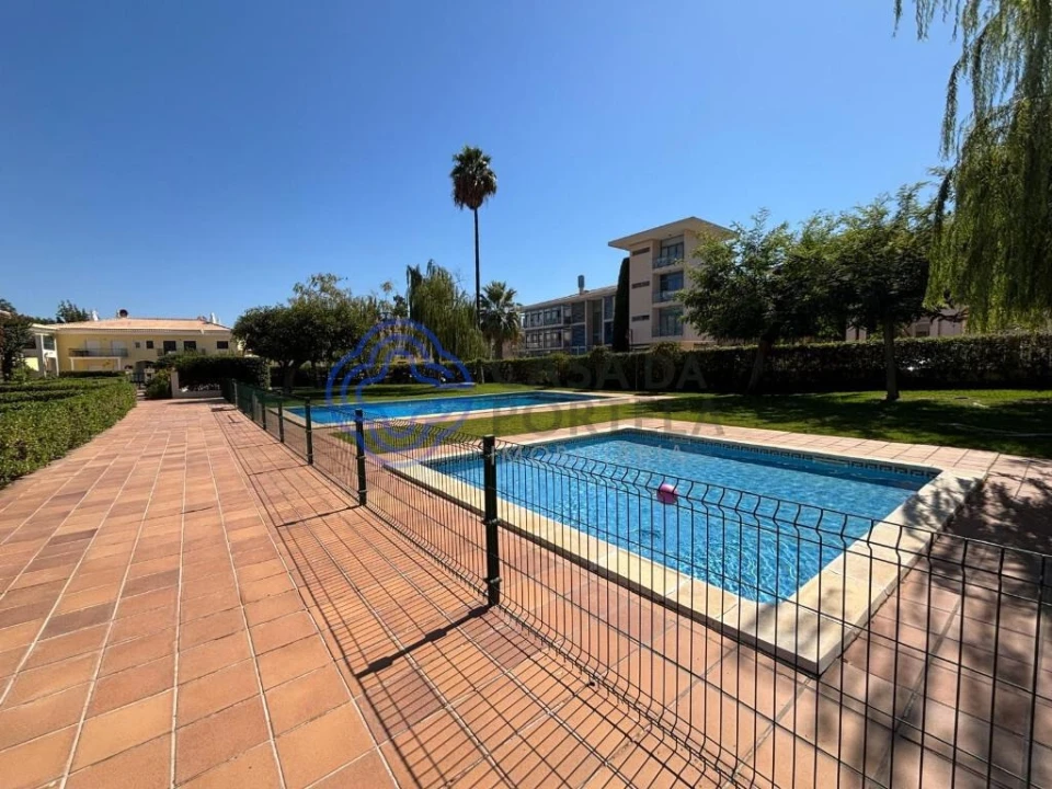 Apartamento T2 para Venda em Quarteira Foto 30