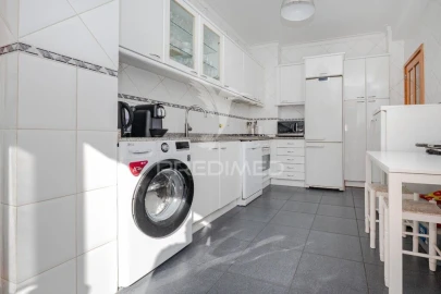 Apartamento T4 para Venda em São Vicente (Braga)