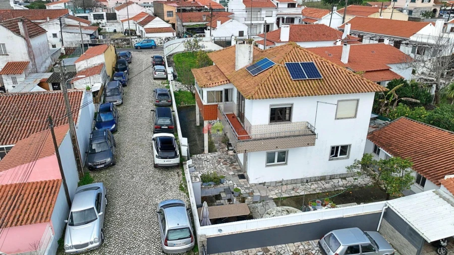 Moradia T5 para Venda em Colares