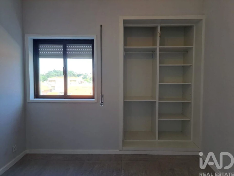Apartamento T3 para Venda em Paços de Brandão Foto 15