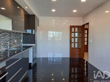 Apartamento T3 para Venda em Paços de Brandão