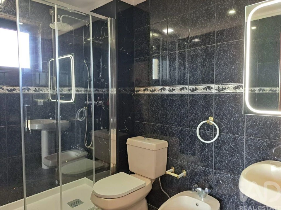 Apartamento T3 para Venda em Paços de Brandão Foto 19