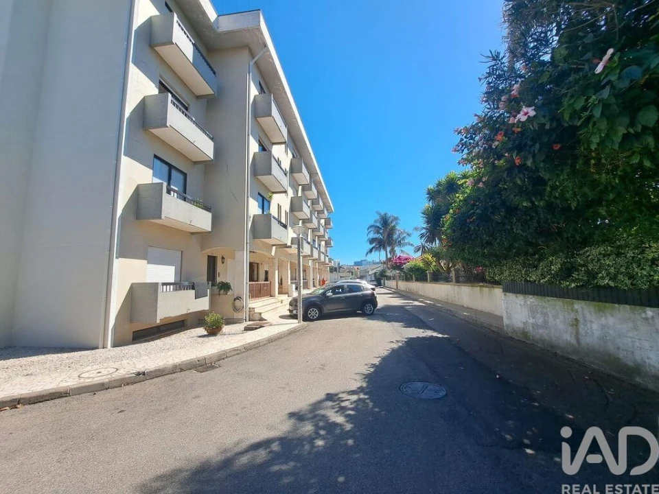 Apartamento T3 para Venda em Paços de Brandão Foto 1