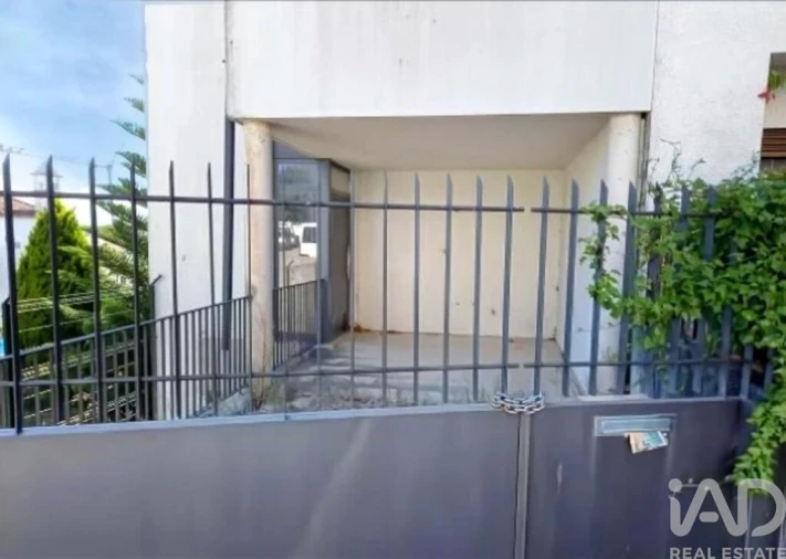 Moradia T3 para Venda em Campanhã Foto 9