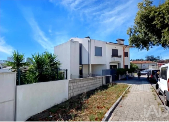 Moradia T3 para Venda em Campanhã Foto 7