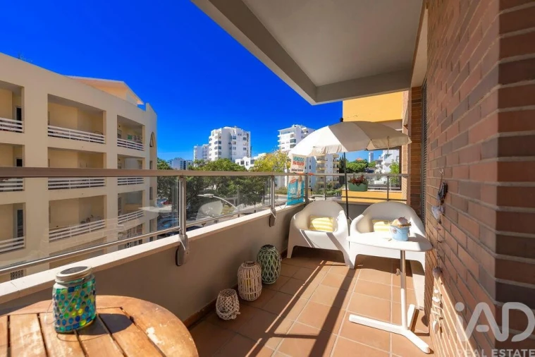 Apartamento T1 para Venda em Quarteira Foto 5