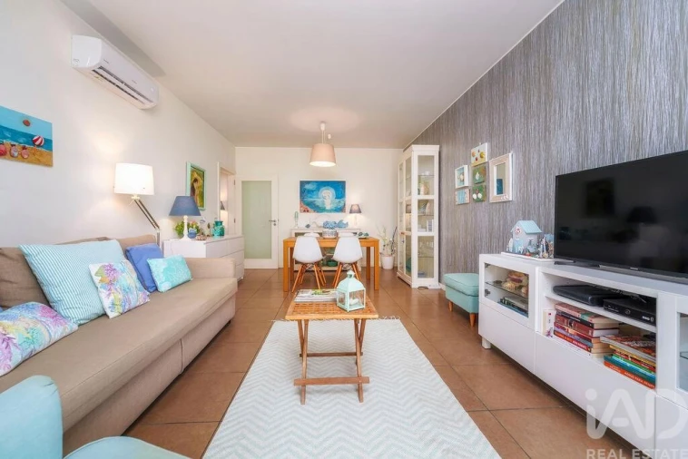 Apartamento T1 para Venda em Quarteira Foto 8