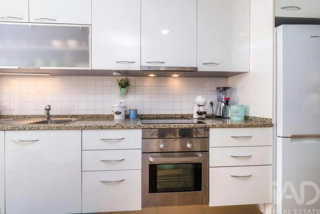 Apartamento T1 para Venda em Quarteira Foto 13