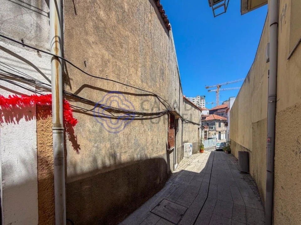 Moradia T1 para Venda em Santa Marinha e São Pedro da Afurada Foto 13