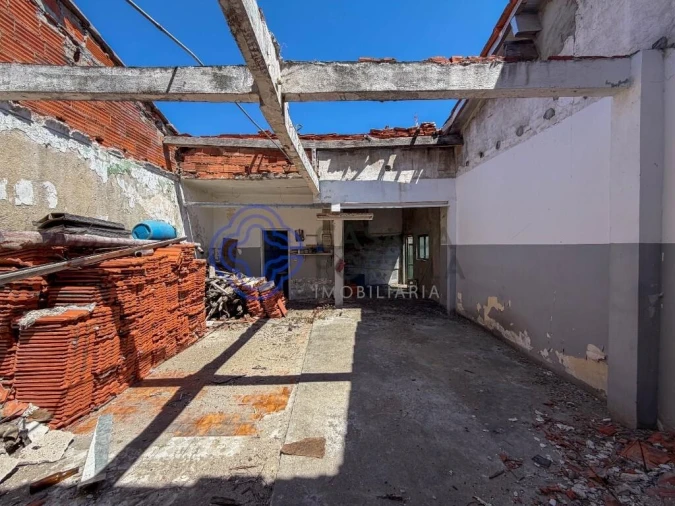 Moradia T1 para Venda em Santa Marinha e São Pedro da Afurada Foto 24