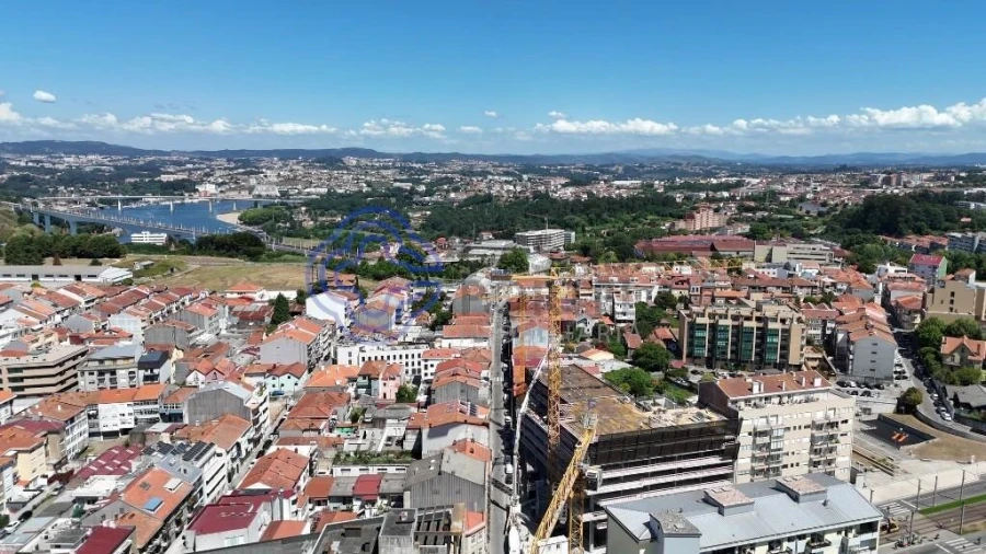 Moradia T1 para Venda em Santa Marinha e São Pedro da Afurada Foto 33