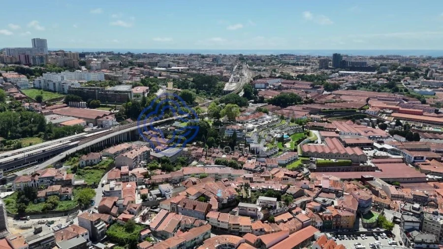 Moradia T1 para Venda em Santa Marinha e São Pedro da Afurada Foto 28