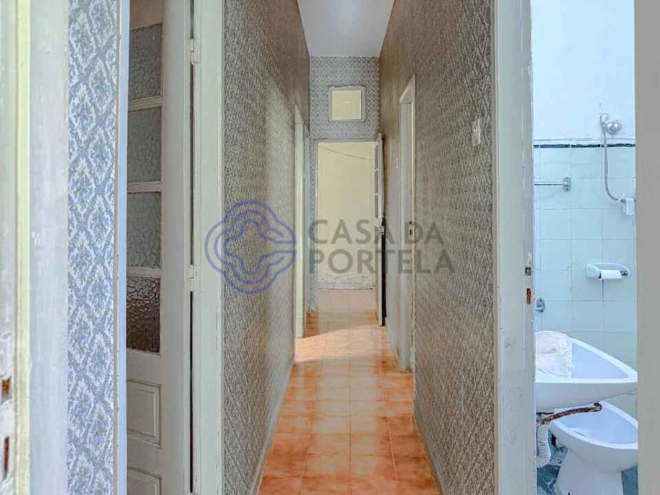 Moradia T1 para Venda em Santa Marinha e São Pedro da Afurada Foto 4