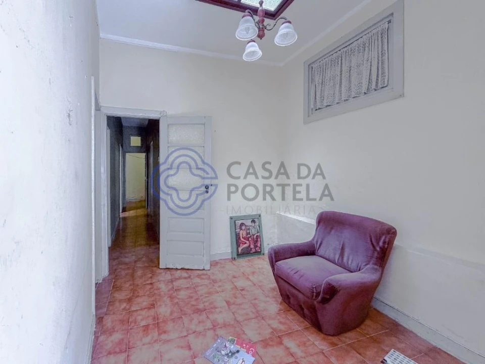 Moradia T1 para Venda em Santa Marinha e São Pedro da Afurada Foto 1