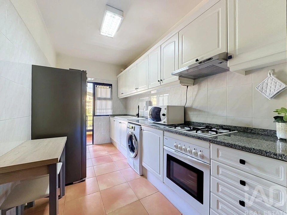 Apartamento T2 para Venda em Caniço Foto 16