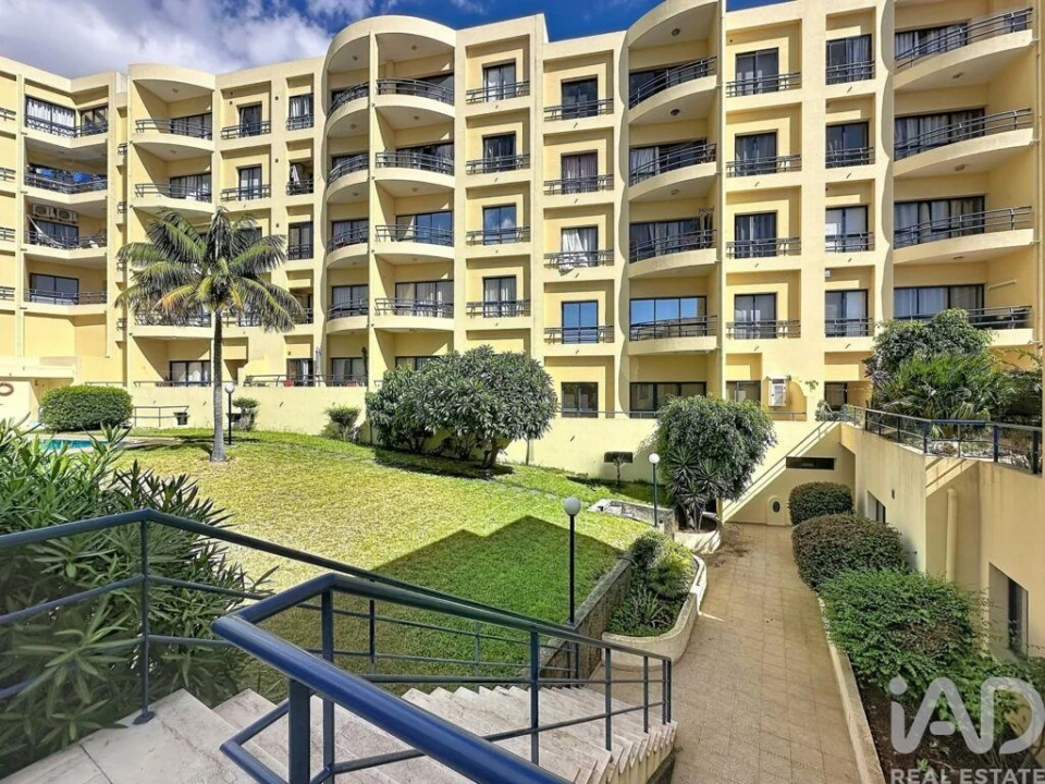 Apartamento T2 para Venda em Caniço Foto 3