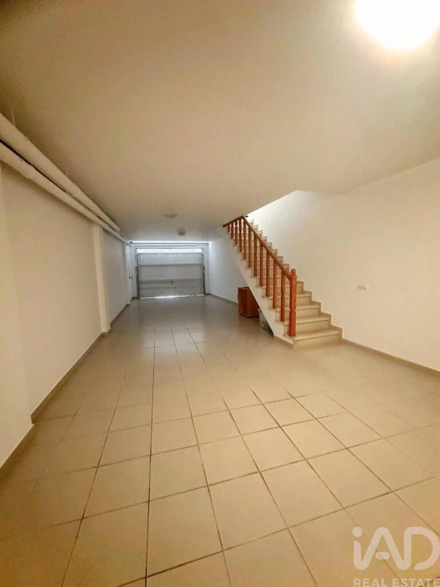 Moradia T3 para Arrendamento em Gaeiras Foto 17