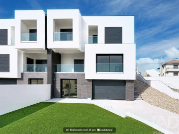 Moradia T4 para Venda em Corroios