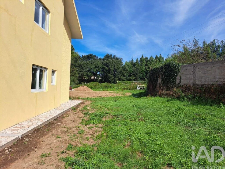 Moradia T4 para Venda em Santa Maria de Lamas Foto 26