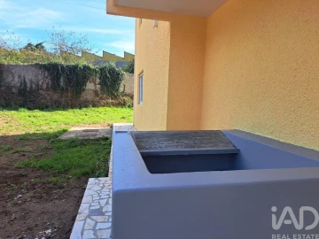 Moradia T4 para Venda em Santa Maria de Lamas